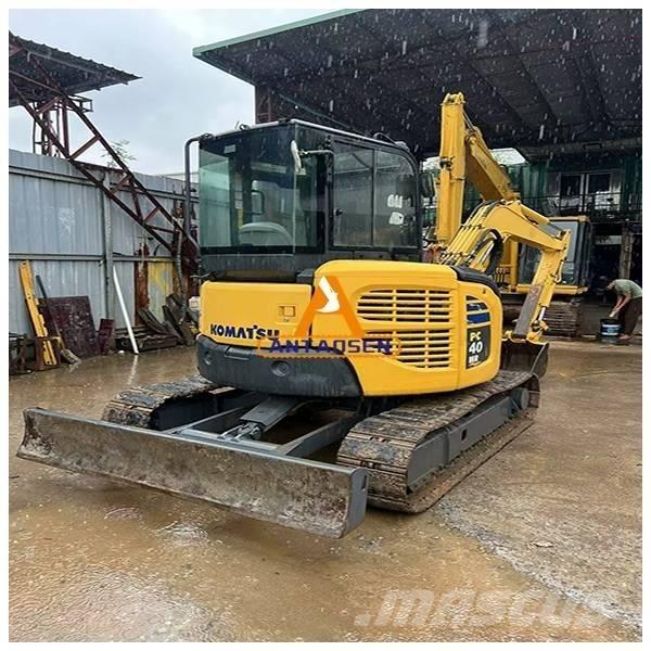 Komatsu 40MR Mini kotrók < 7t