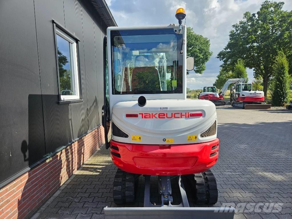 Takeuchi TB 230 Mini kotrók < 7t