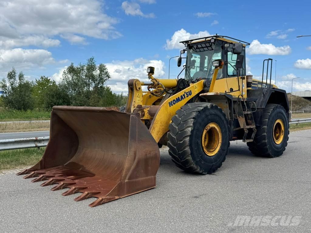 Komatsu WA470-5H Gumikerekes homlokrakodók