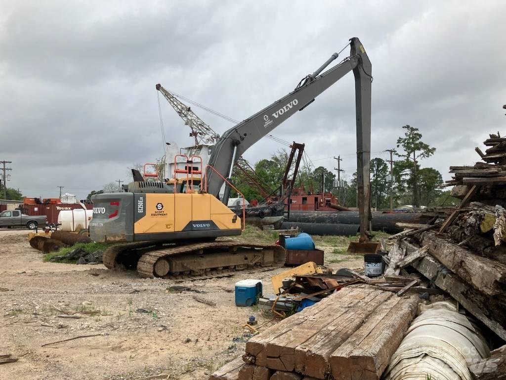Volvo EC250E LR Lánctalpas kotrók