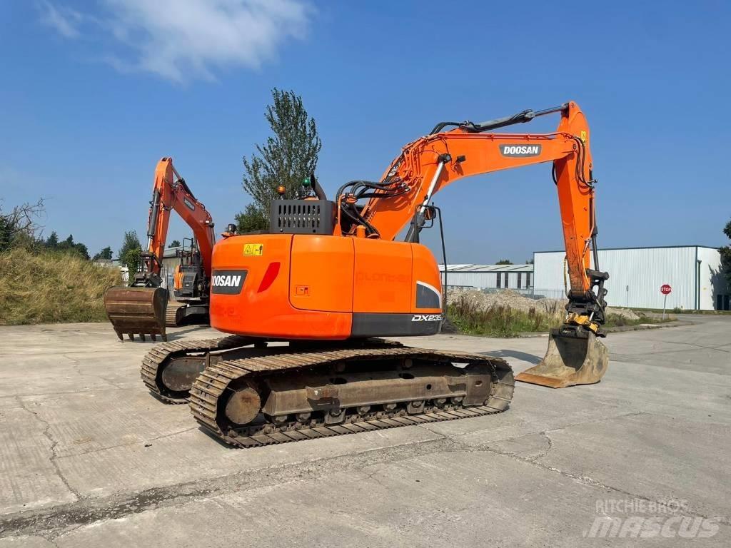 Doosan DX 235 LCR-5 Lánctalpas kotrók