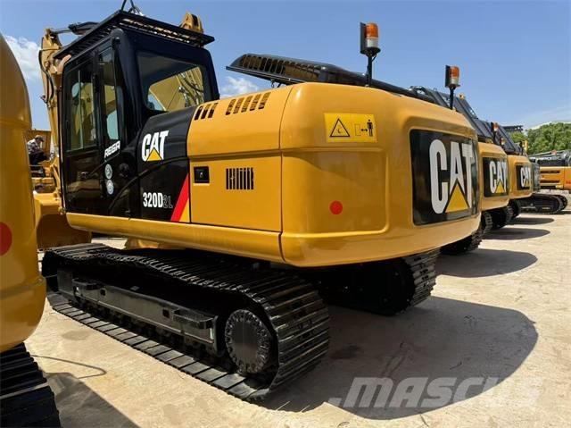 CAT 320 D Lánctalpas kotrók