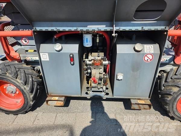 SkyJack SJ 6832 RT Ollós emelők