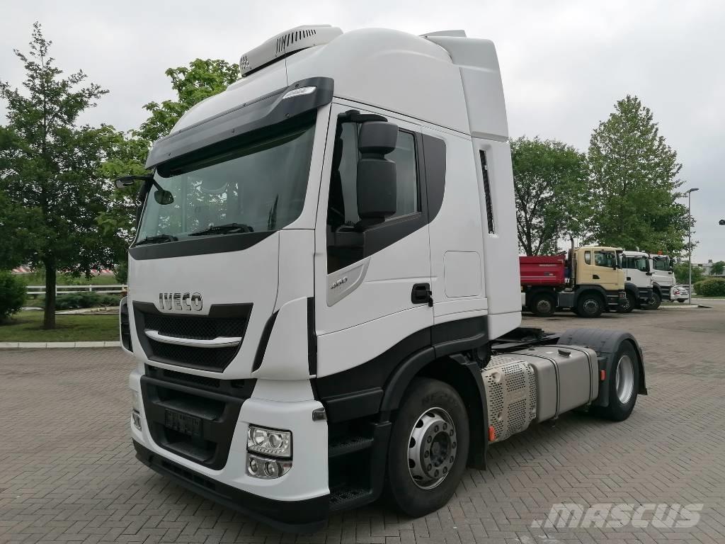 Iveco AS 440 ST/P Nyergesvontatók