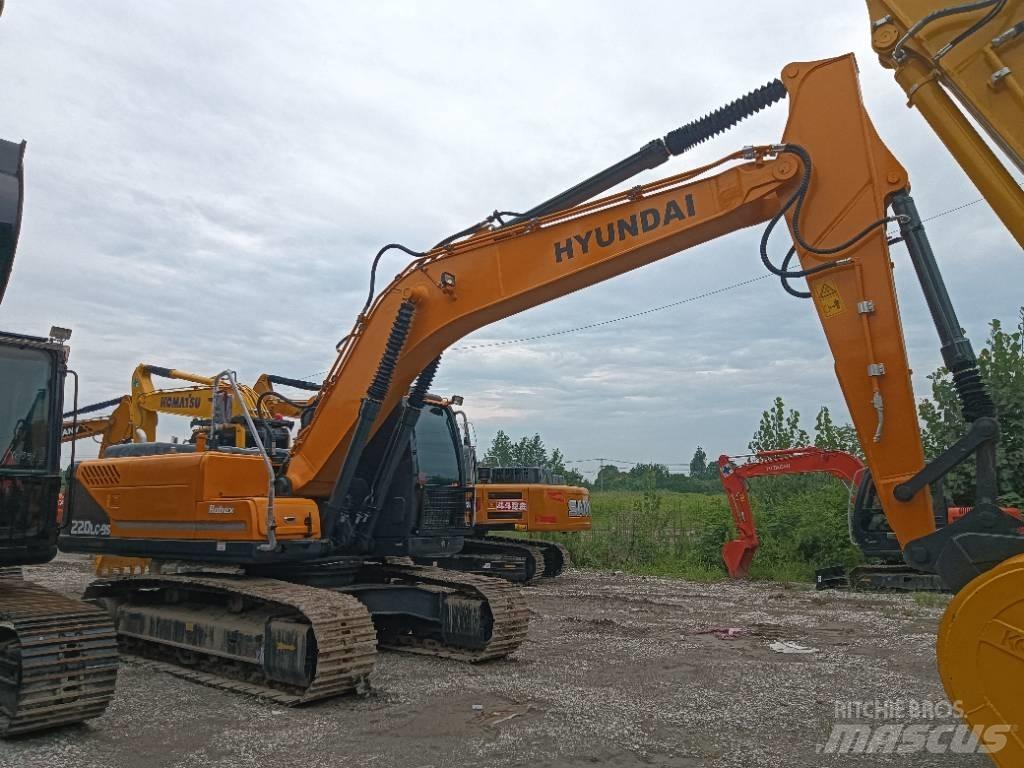 Hyundai R220-9S Lánctalpas kotrók
