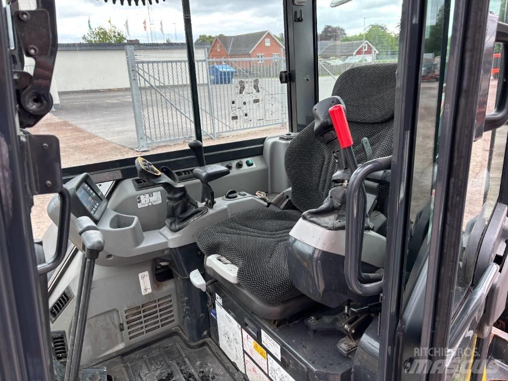 Komatsu PC55 MR-5E0 Mini kotrók < 7t