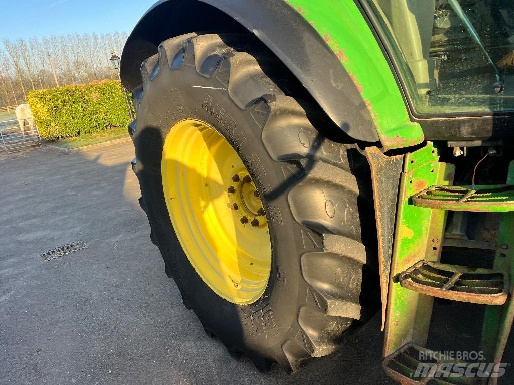 John Deere 6820 Traktorok