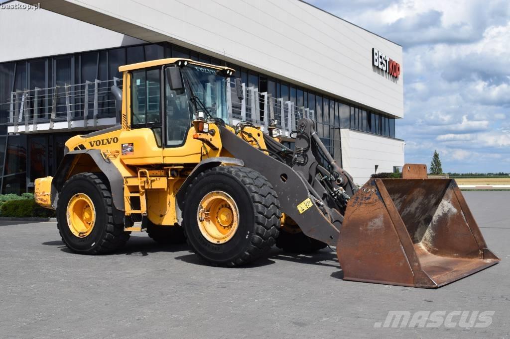Volvo L 90 F Gumikerekes homlokrakodók