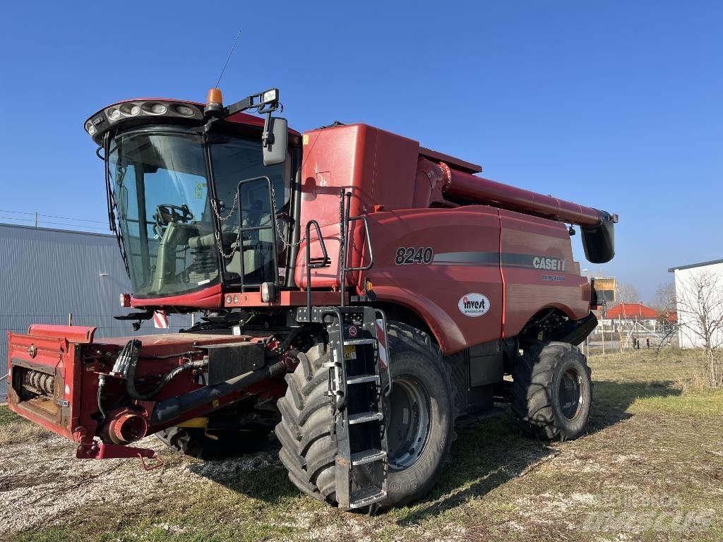 Case IH AF8240 Kombájnok