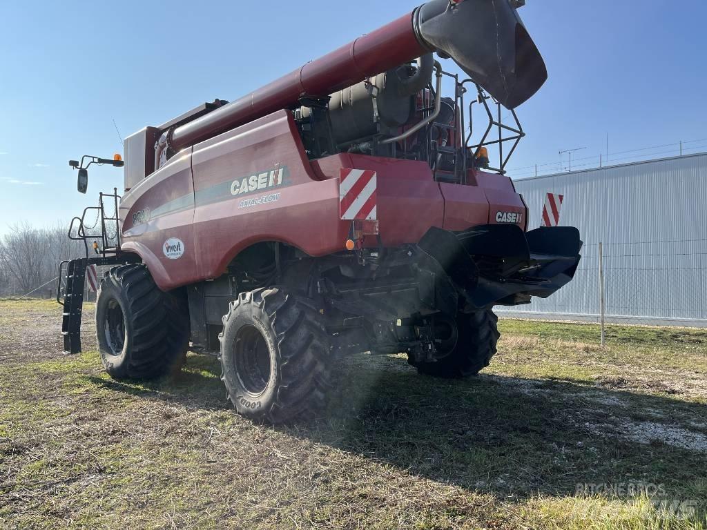 Case IH AF8240 Kombájnok