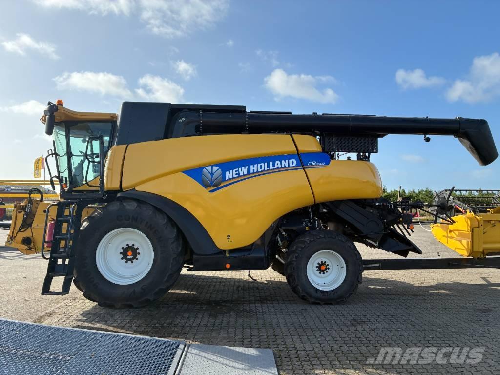 New Holland CR 9080 Kombájnok