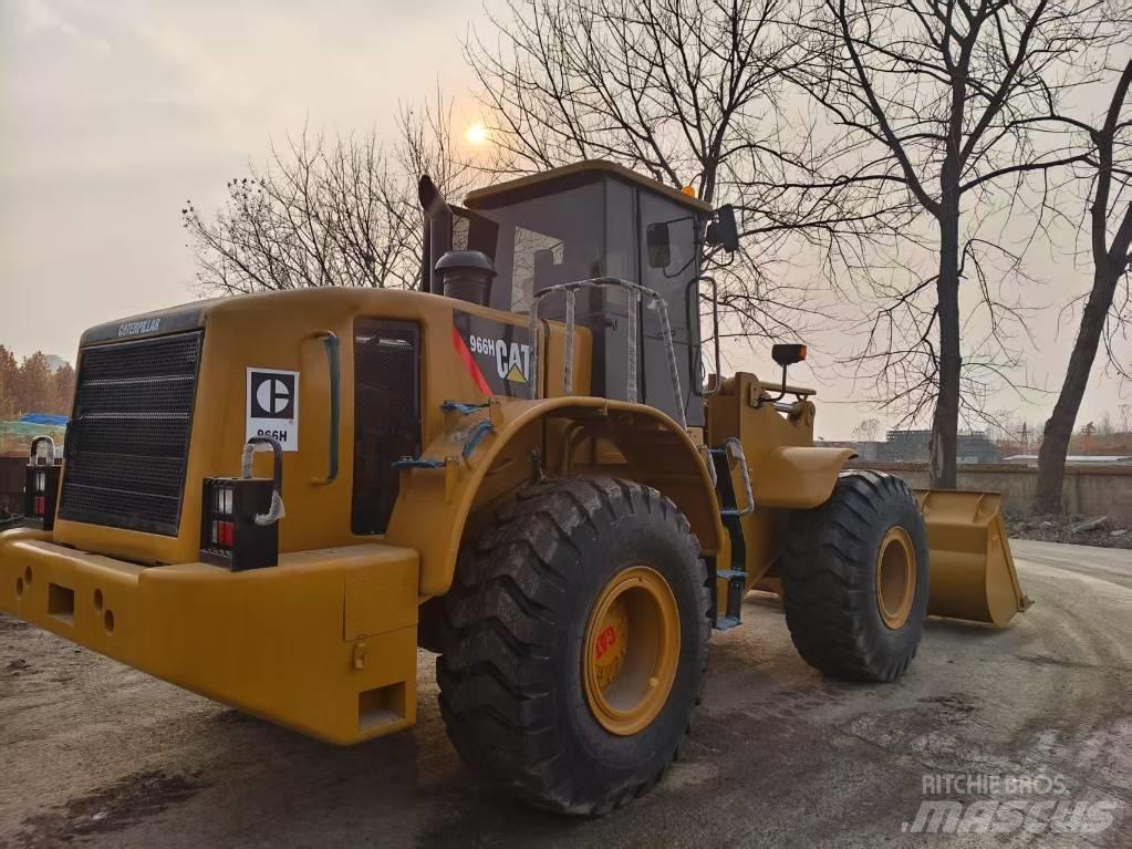 CAT 966 H Gumikerekes homlokrakodók