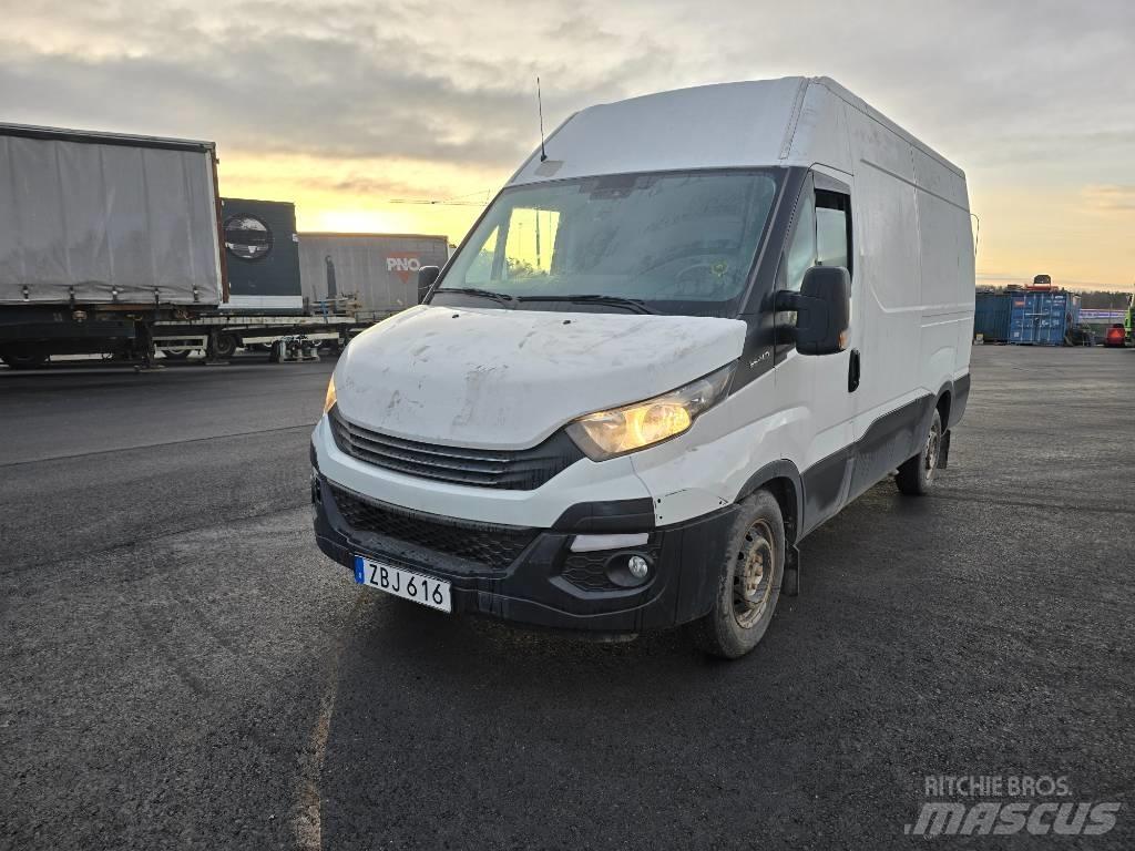 Iveco Daily 35S14 Transporterek