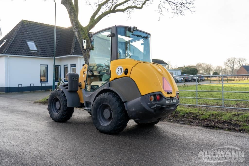 Ahlmann AX 85 Gumikerekes homlokrakodók
