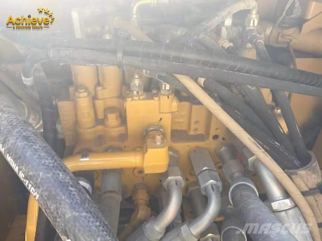 CAT 318D2L Lánctalpas kotrók