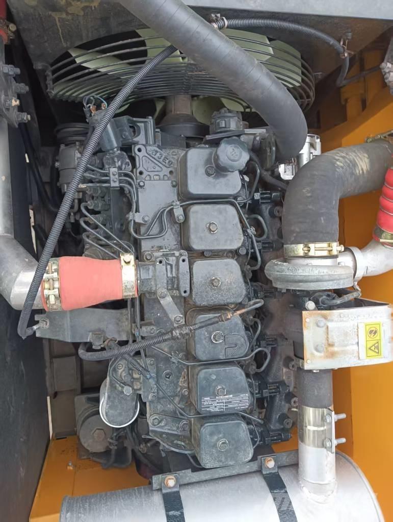 Hyundai 220 LC-9S Lánctalpas kotrók