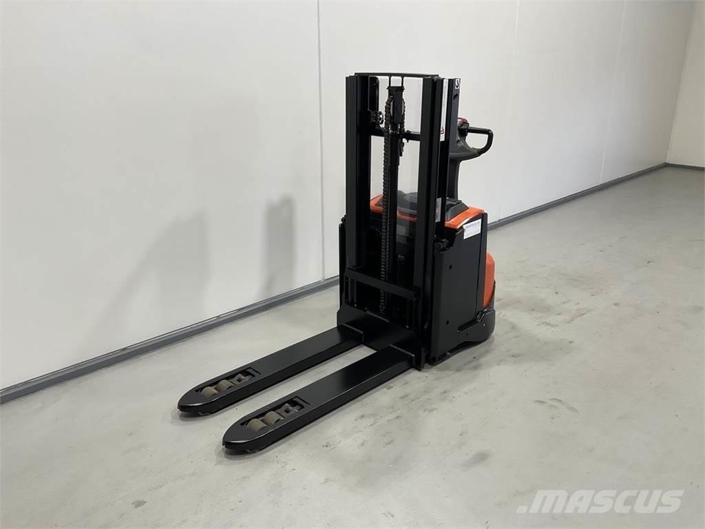 Toyota SWE200D Elektromos gyalogkíséretű targoncák
