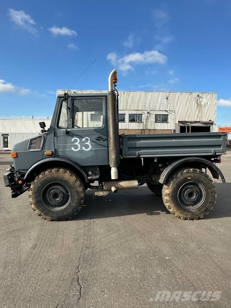 Unimog U 1400 Nyergesvontatók