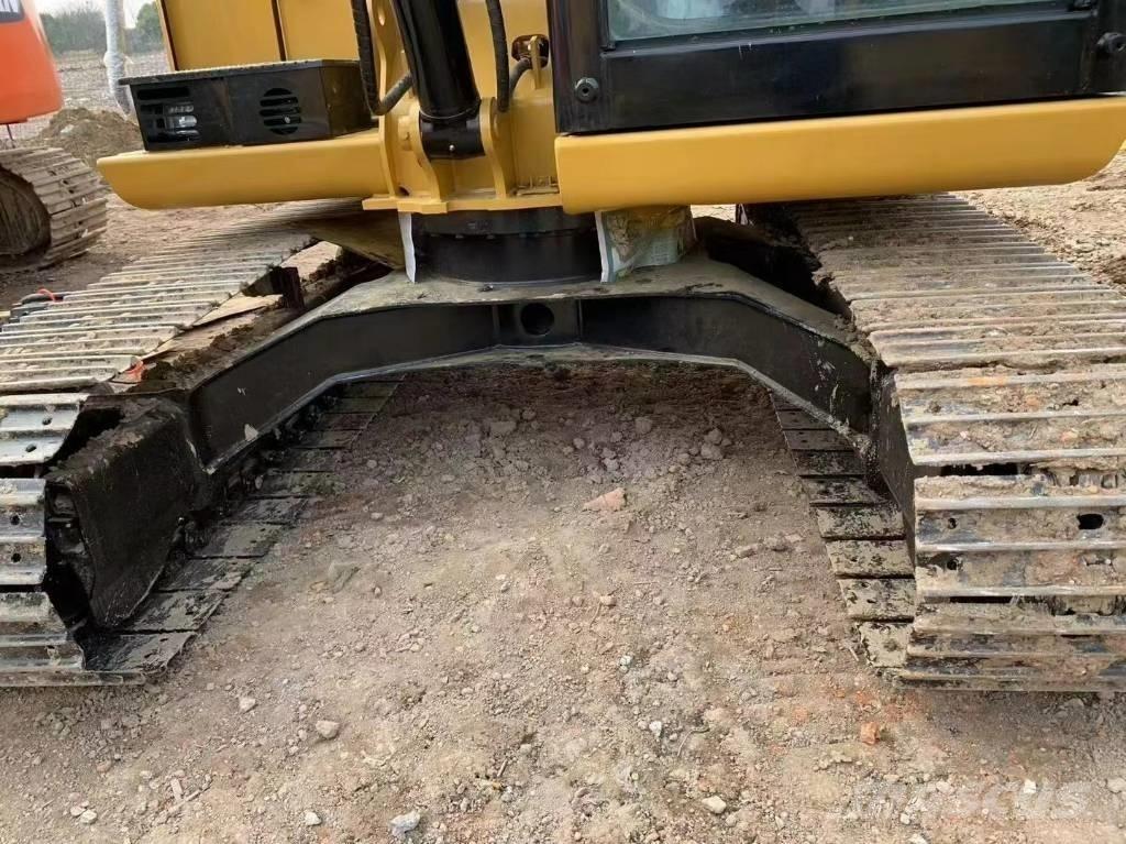 CAT 307 E Lánctalpas kotrók