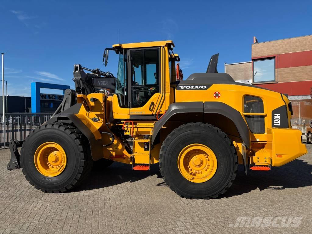 Volvo L 120 H Gumikerekes homlokrakodók