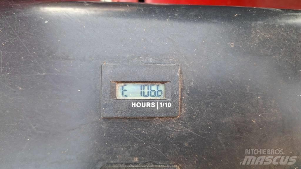 Ferris ISX 800 Nulla fordulósugarú fűnyírók