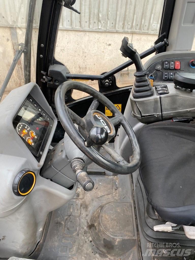 JCB TM 320 S Teleszkópos mezőgazdasági rakodók