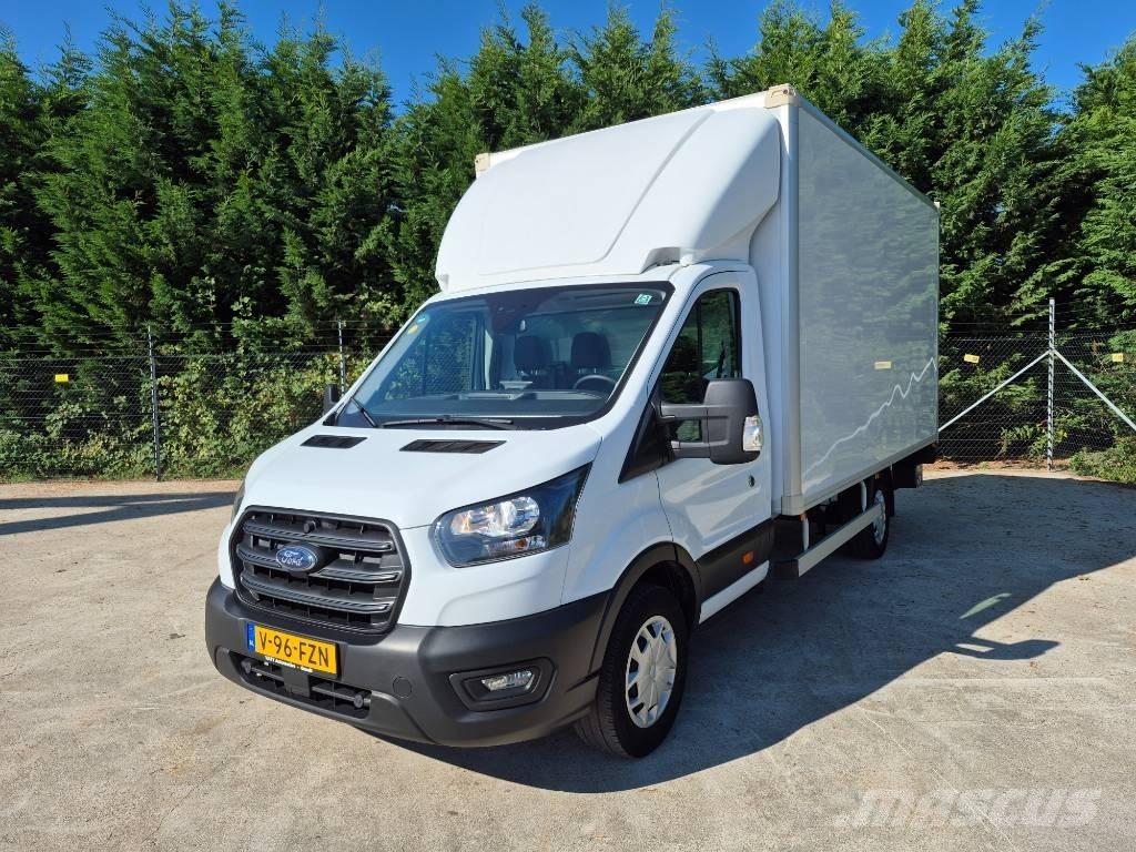 Ford Transit Transporterek