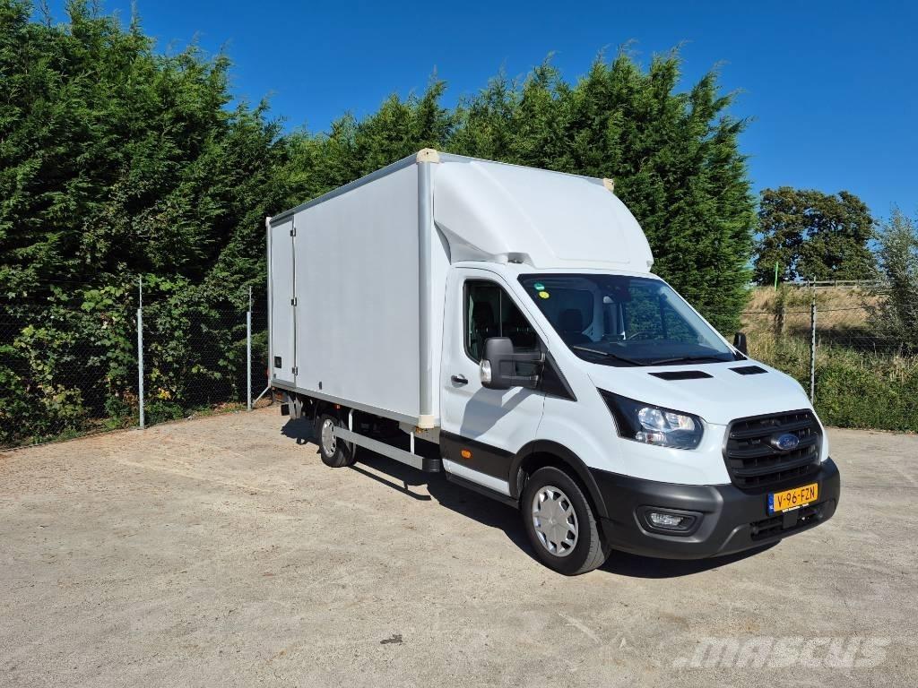 Ford Transit Transporterek