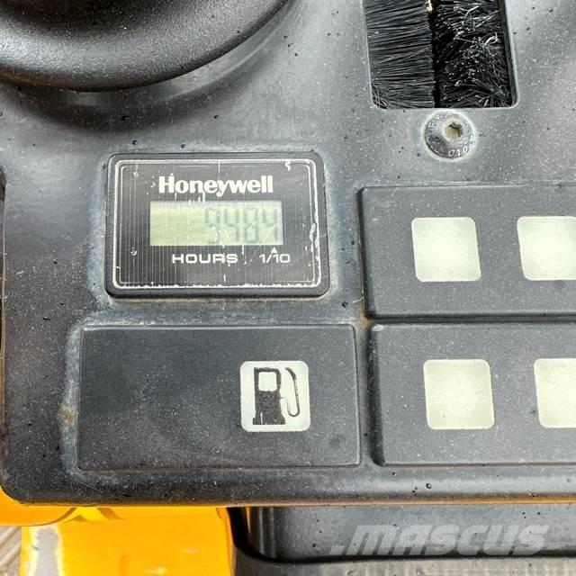 JCB MICRO 8008 Mini kotrók < 7t