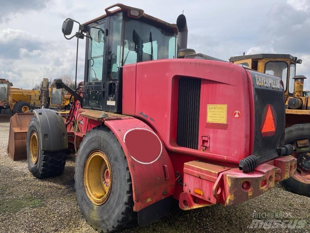CAT 924G Gumikerekes homlokrakodók