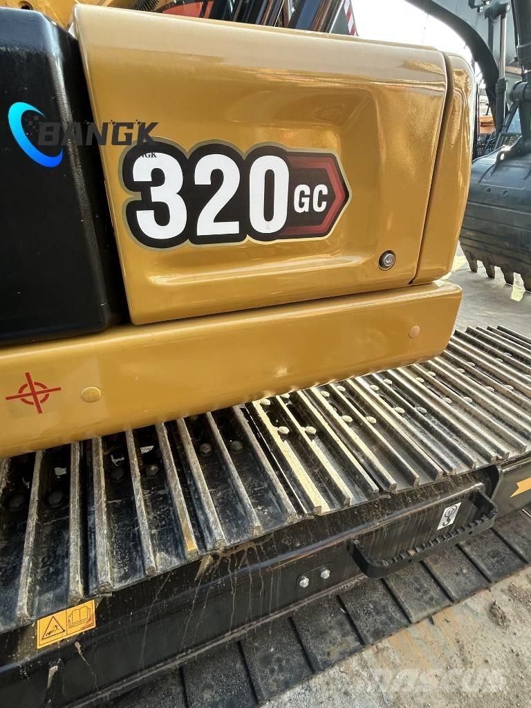 CAT 320G Lánctalpas kotrók