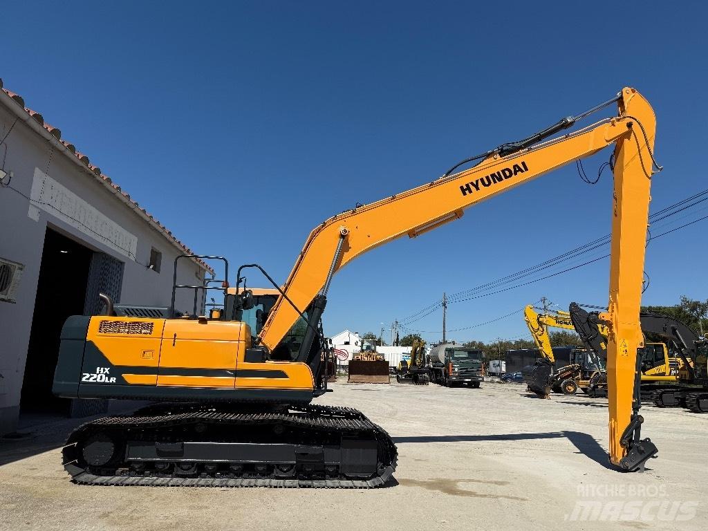 Hyundai HX220 LR Hosszú gém kotrók