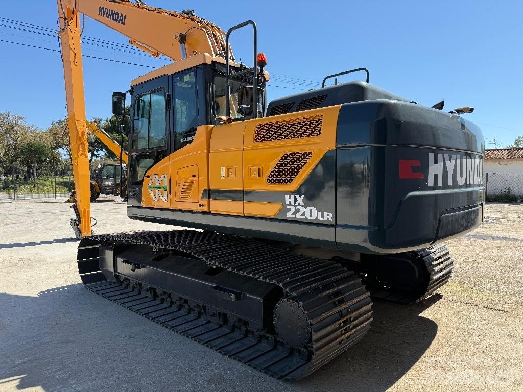 Hyundai HX220 LR Hosszú gém kotrók
