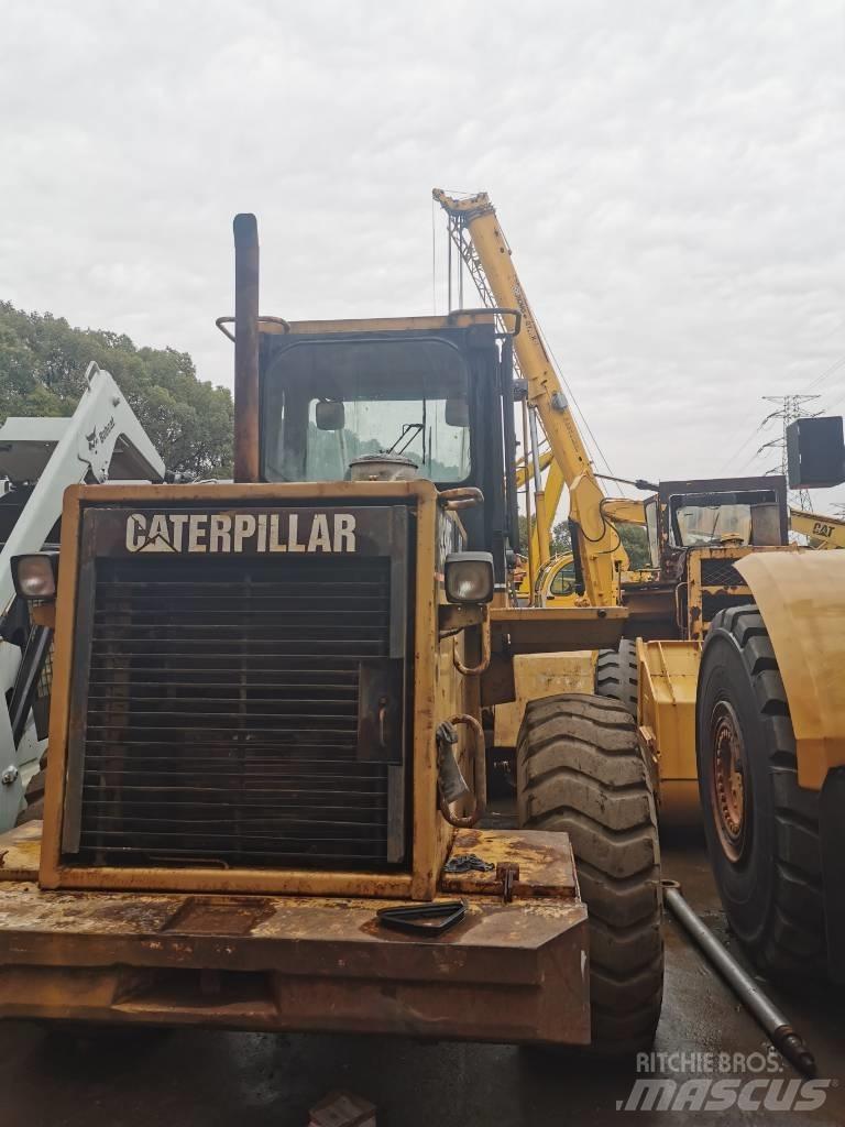 CAT 938F Gumikerekes homlokrakodók