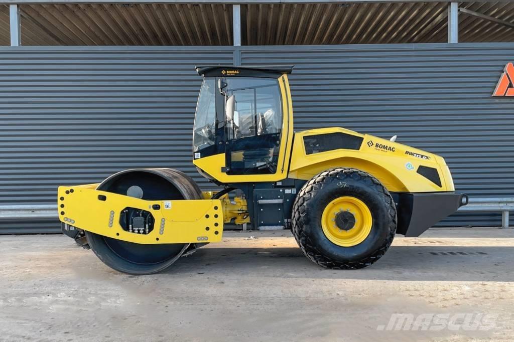 Bomag BW 213 D-5 Egydobos hengerek