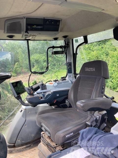 Valtra T235V Traktorok