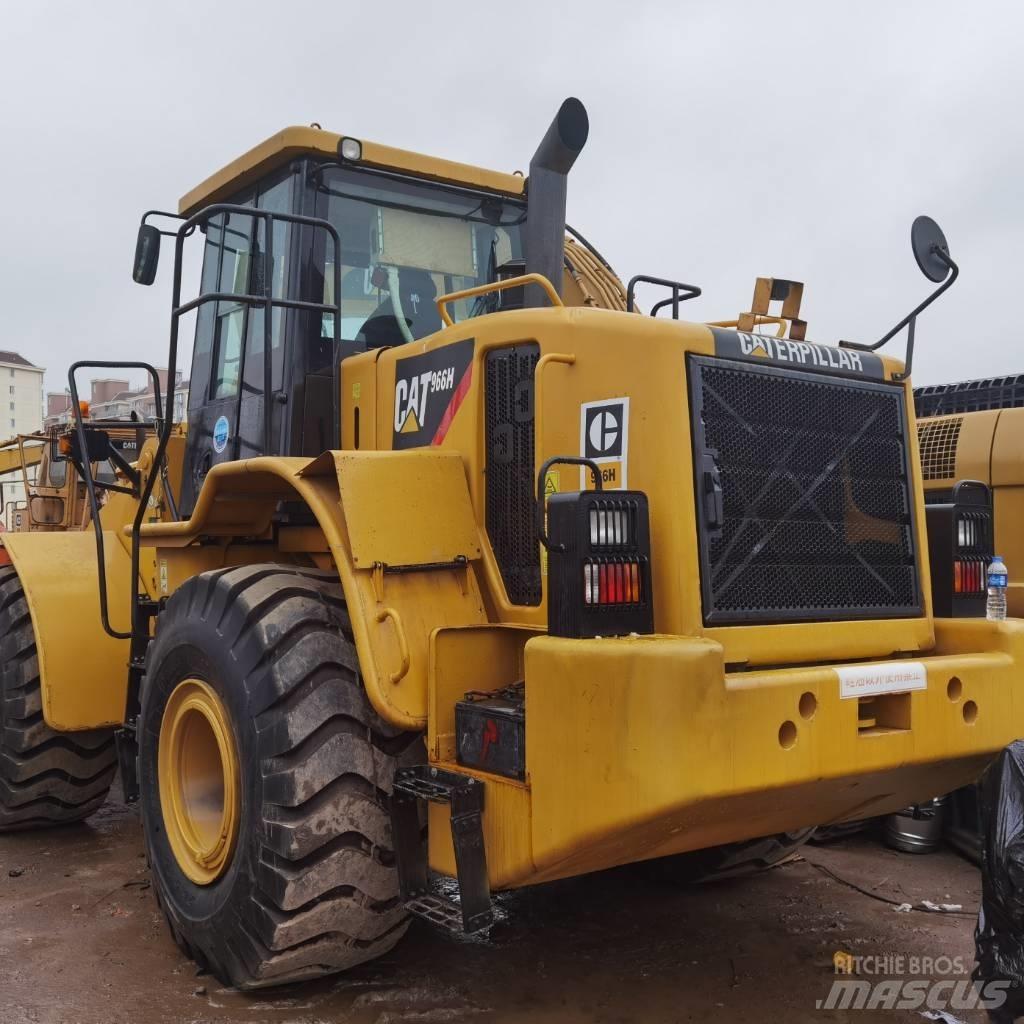 CAT 966 H Gumikerekes homlokrakodók