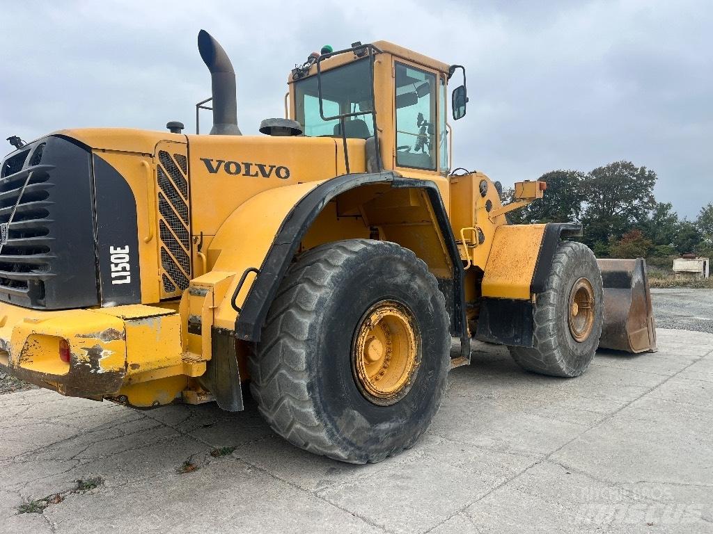 Volvo L 150 E Gumikerekes homlokrakodók