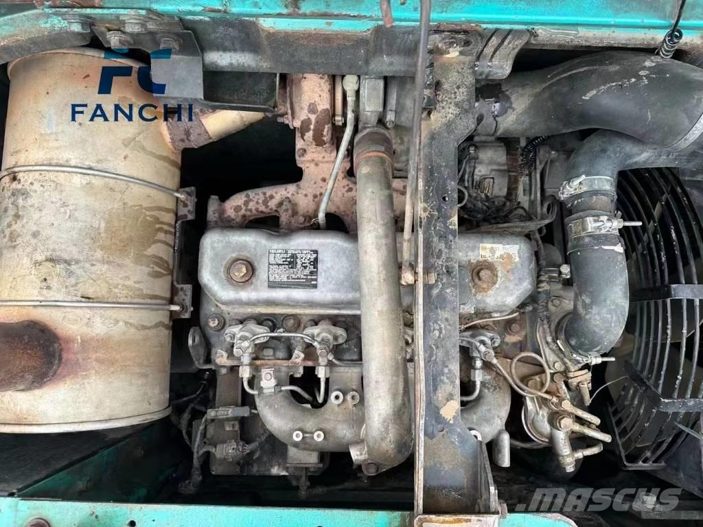 Kobelco SK 135 SR Lánctalpas kotrók