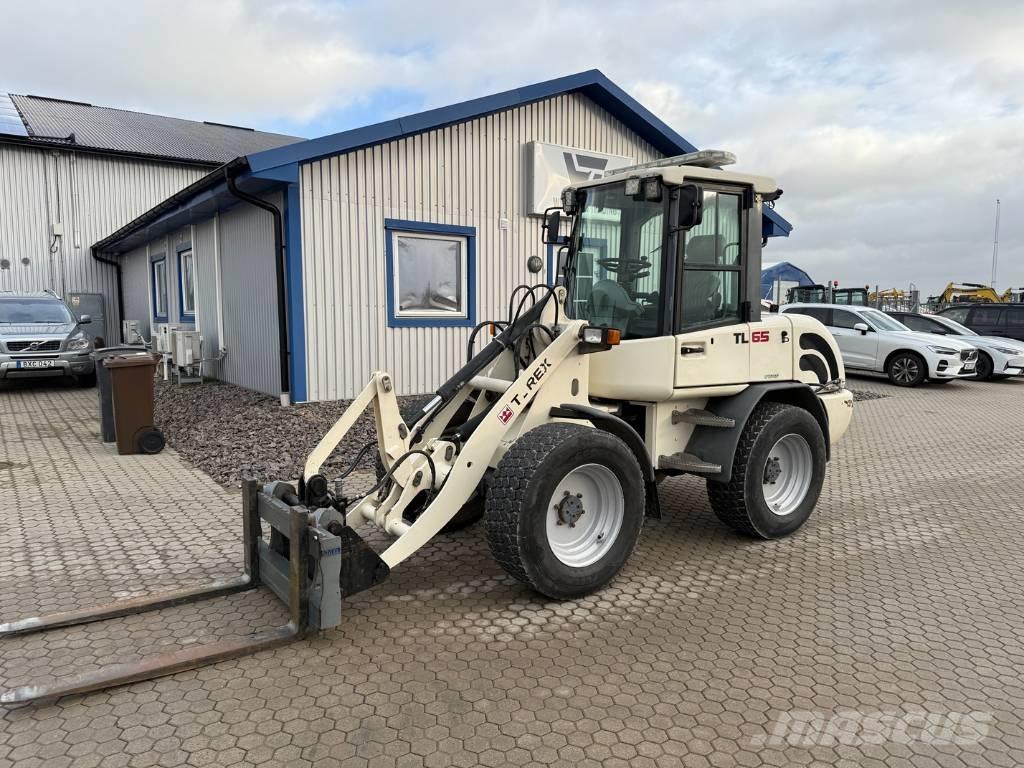 Terex TL 65 Gumikerekes homlokrakodók