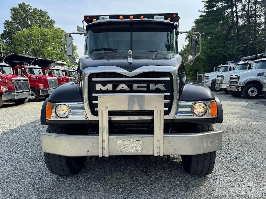 Mack Granite CV 713 Billenő teherautók