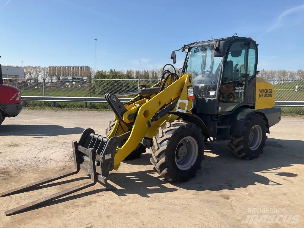 Wacker Neuson WL 70 Gumikerekes homlokrakodók
