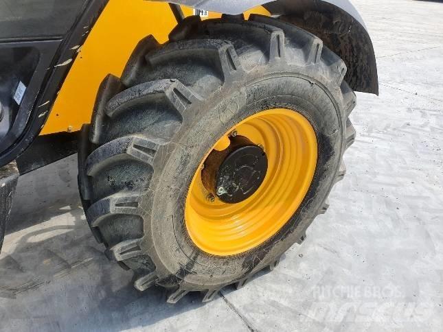 JCB 531-70 - BC24 Teleszkópos rakodók