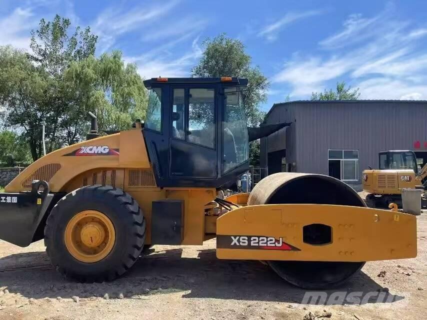 XCMG XS 223 J Egydobos hengerek