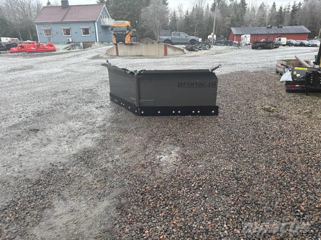 Pronar PUV 3300 Hóeltakarítók