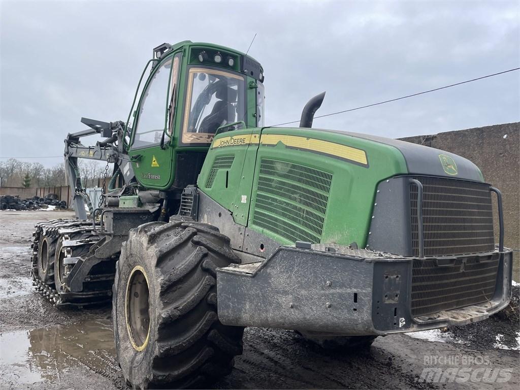 John Deere 1070G Betakarítók