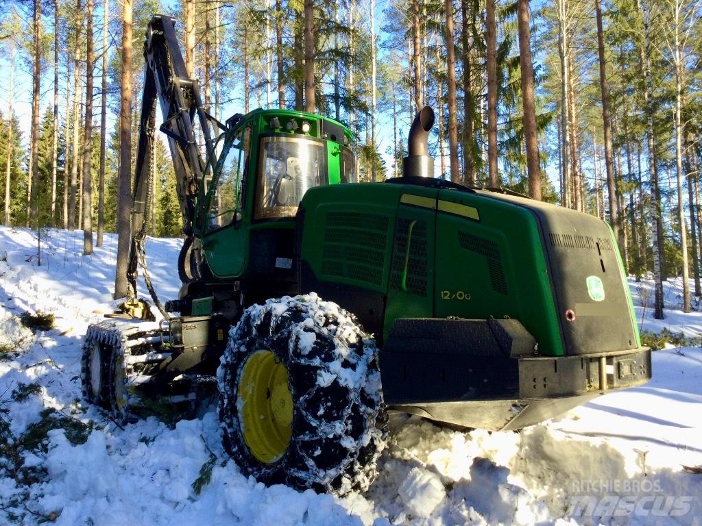 John Deere 1270G 6W Betakarítók