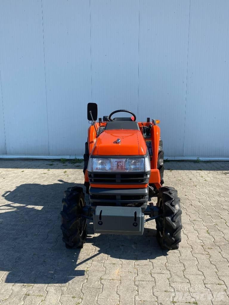 Kubota T 22 Kompakt traktorok