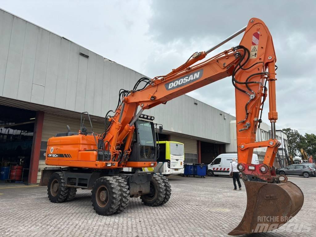 Doosan DX 190 W Gumikerekes kotrók