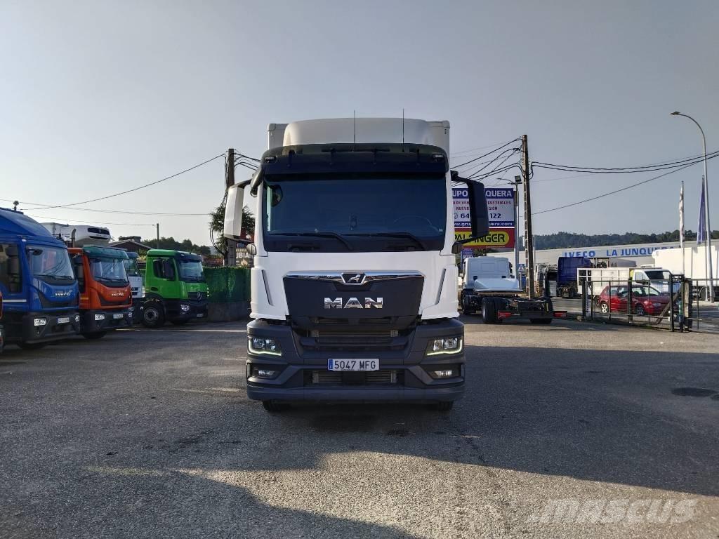 MAN TGS 26.360 Dobozos teherautók